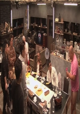 Documental - S4E4 - Battle To Expose Everything